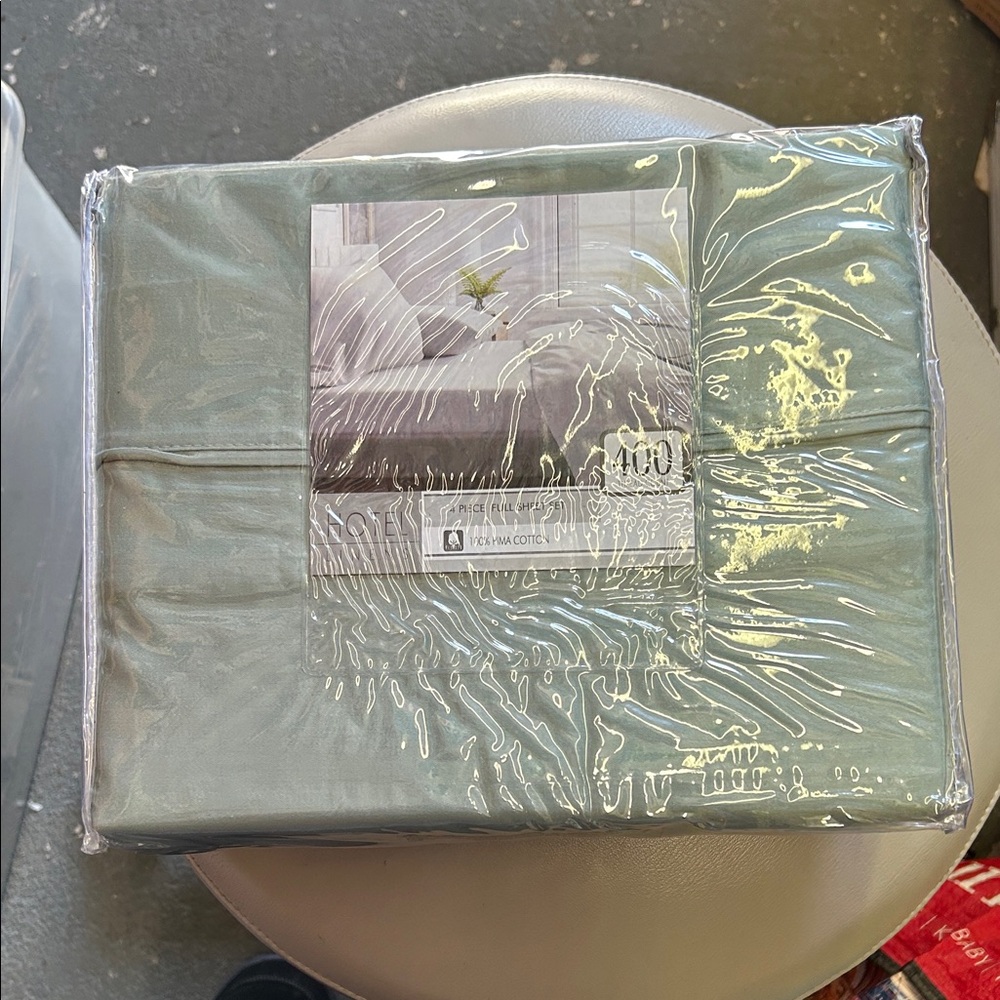 Hotel Collection sage color Luxury 4-Piece Sheet Set in Soft Green - Picture 4 of 6